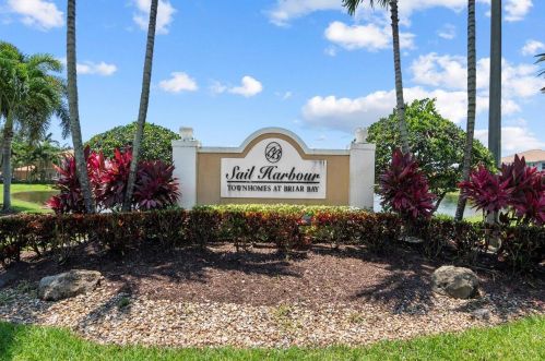 6088 Eaton St, West Palm Beach, FL 33411-6416