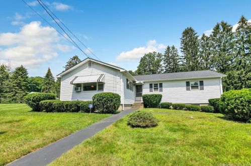 9 Old Orchard Ln, Bridgeport, CT 06611-5505