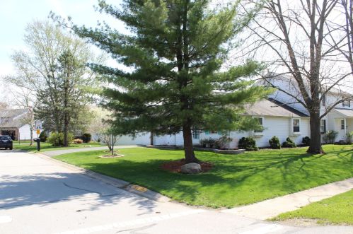 162 Fork Cir, Pataskala, OH 43062-8652