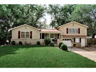 607 Bella Vista Rd, Bentonville AR  72712-4627 exterior