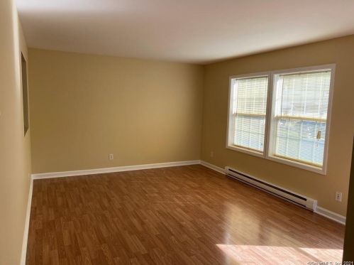 27 Thomas St, New Britain CT  06051-2823 exterior