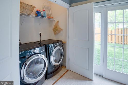 16002 Pitner St, Haymarket VA  20169-4956 exterior