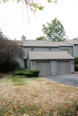 8 Ledgewood Dr, Brookfield Center, CT 06804-3419