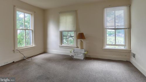 27 Rosanna St, Hummelstown PA  17036-1521 exterior