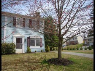1 Stony Run Rd, Schoeneck, PA 17578-9711