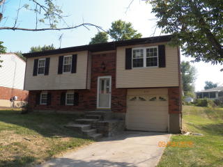 7773 Ravenswood Dr, Florence, KY 41042-2525