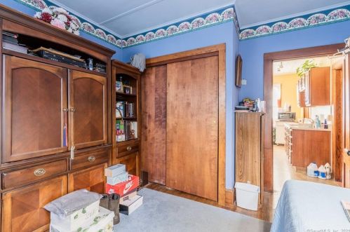 48 Ctr St, United States Coast Guard Ac CT  06320-5344 exterior