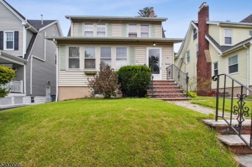 54 Willow St, Glen Ridge, NJ 07028-1020
