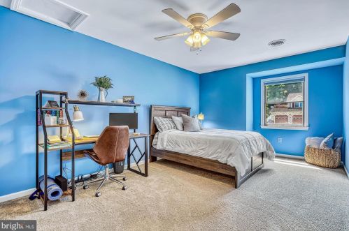 1015 Country Club Rd, Camp Hill PA  17011-1049 exterior