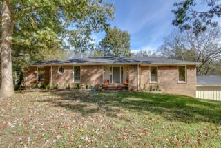 154 Nathan Forest Dr, Hendersonville, TN 37075-4328