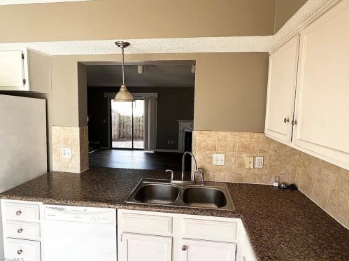 4207 Baylor St, Greensboro NC  27455-2560 exterior