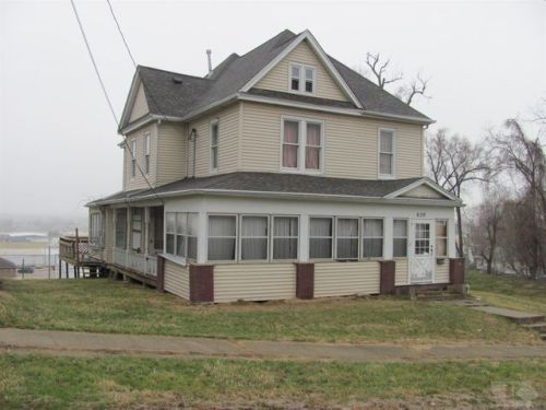 620 4th St, Cliffland, IA 52501-3106