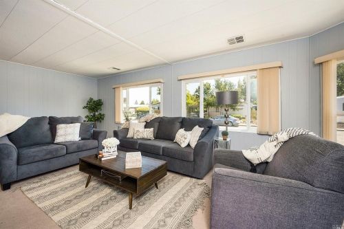 104 Westgate Cir, Santa Rosa, CA 95401-9020