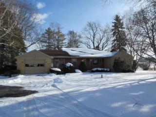 1279 Westview St, Cleveland WI  53015-1238 exterior