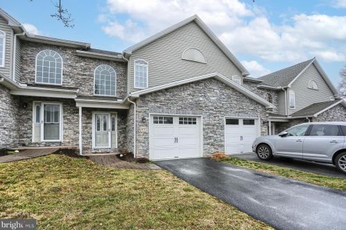 307 Briar Ridge Cir, West Enola, PA 17025-2548