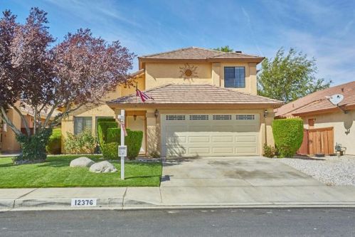 12376 Emeraldstone Dr, Victorville, CA 92392-8794