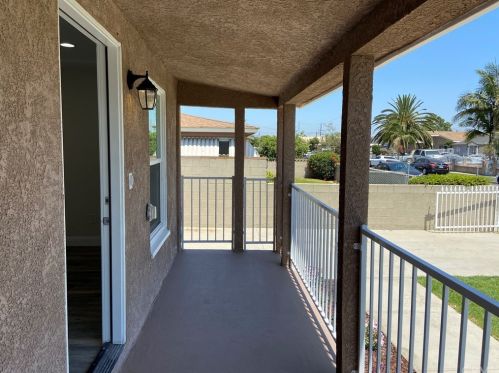 903 133rd St, Compton CA  90222-2028 exterior