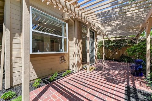 8212 Wild Tree Pl, Citrus Heights CA  95610-8805 exterior