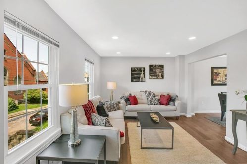 523 Orchard Ave, Pittsburgh PA  15202-2417 exterior