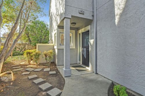 24513 Diamond Ridge Dr, Hayward, CA 94544-1381