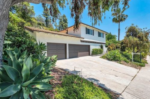 3243 Kirkham Dr, Glendale CA  91206-1131 exterior