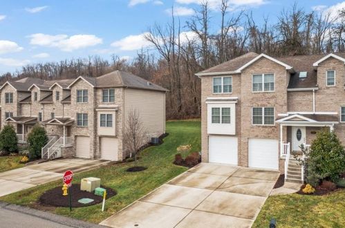 1105 Bayberry Dr, Canonsburg, PA 15317-4971