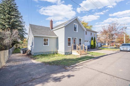 2133 Minnesota Ave, Duluth MN  55802-2440 exterior