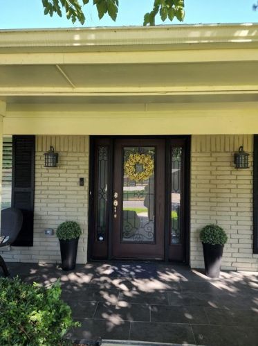 1348 Kathryn St, Hurst TX  76053-5209 exterior