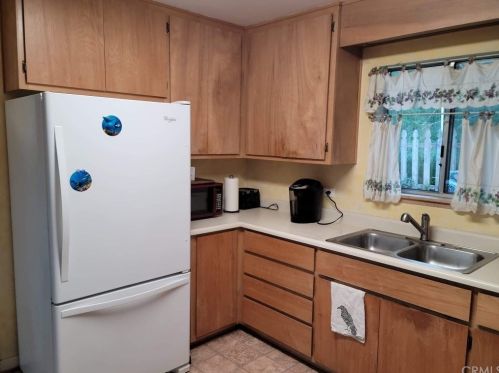 475 9 St, Lakeport CA  95453-4220 exterior