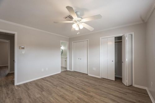 2503 46, Galveston TX  77551-5702 exterior