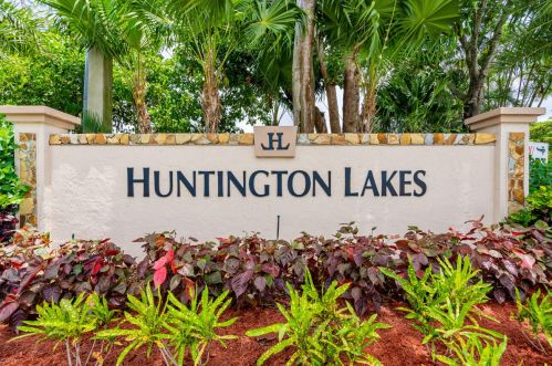 14475 Strathmore Ln, Delray Beach FL  33446-3042 exterior