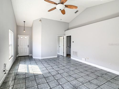 822 Mclean Ct, Orlando FL 32825-6367 exterior