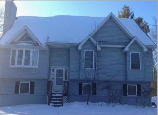 153 Spicebush Ln, Milford, PA 18337-7137