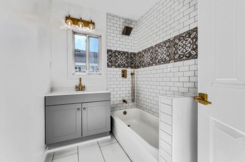 5920 Riverton Ave, North Hollywood CA  91601-1443 exterior