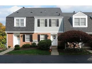 212 Greenwood Dr, Canonsburg, PA 15317-2272