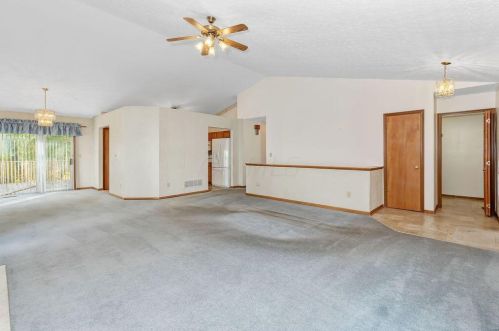 7991 Windsome Ct, Blacklick OH  43004-8104 exterior