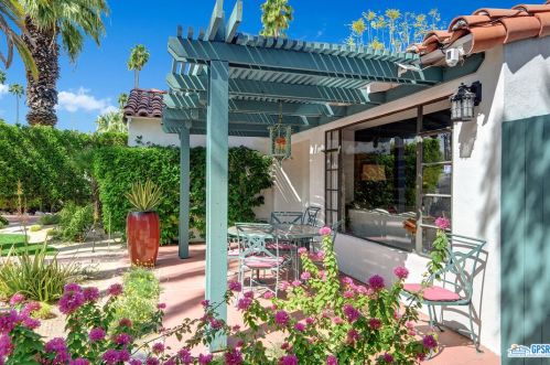 564 Camino Real, Palm Springs CA  92262-6010 exterior