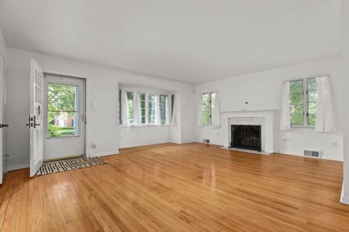 607 Poia Rd, Sewickley PA  15143-1046 exterior