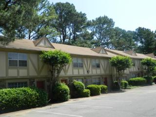 6755 Poplar Ave, Memphis TN  38138-3615 exterior