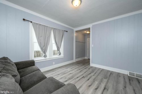 21 Adams St, West Deptford NJ  08066-1234 exterior