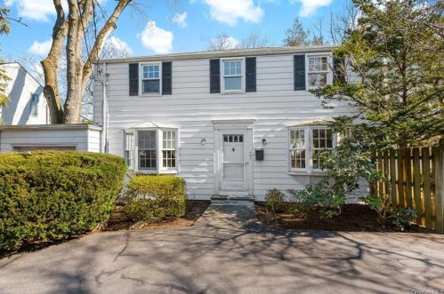 491 Fort Hill Rd, Scarsdale, NY 10583-2414
