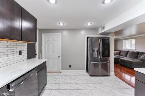 14 Tara Dr, New Castle DE  19720-4068 exterior