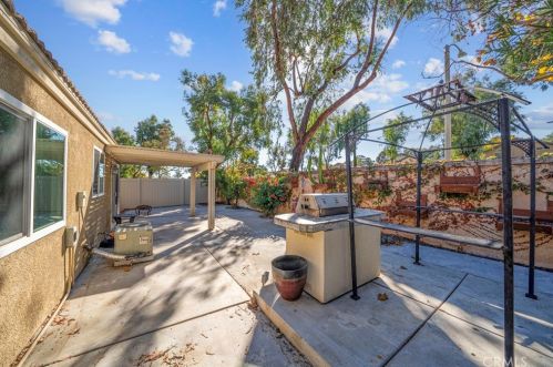 31734 Calle Novelda, Temecula CA  92592-3745 exterior