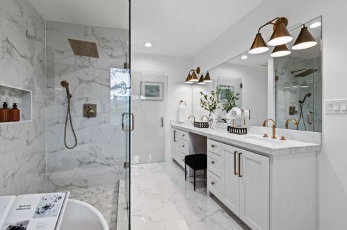 813 Lakeview Way, Redwood City CA  94062-3412 exterior