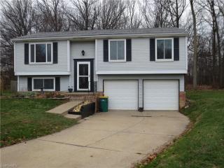 5407 Oak Ridge Dr, Willoughby, OH 44094-3137