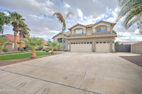 153 Lowell Ave, Gilbert, AZ 85295-1536