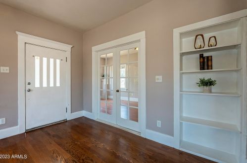 5804 Myrtle Ave, Glendale, AZ 85301-1849