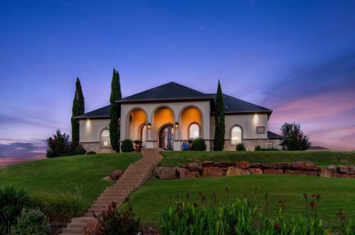 7242 Waters Edge Dr, Frisco, TX 75056-3492