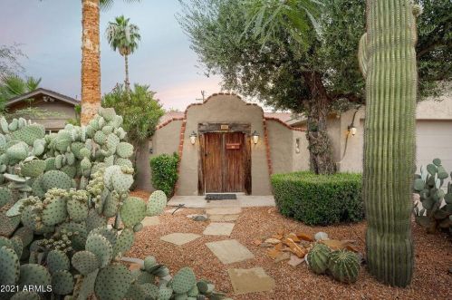 7210 17 Ave, Phoenix AZ 85027-5307 exterior