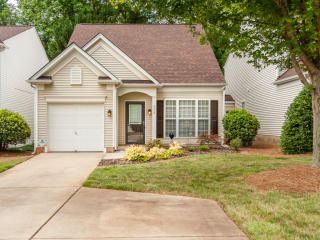 838 Autumn Rain Ln, Charlotte, NC 28209-4794